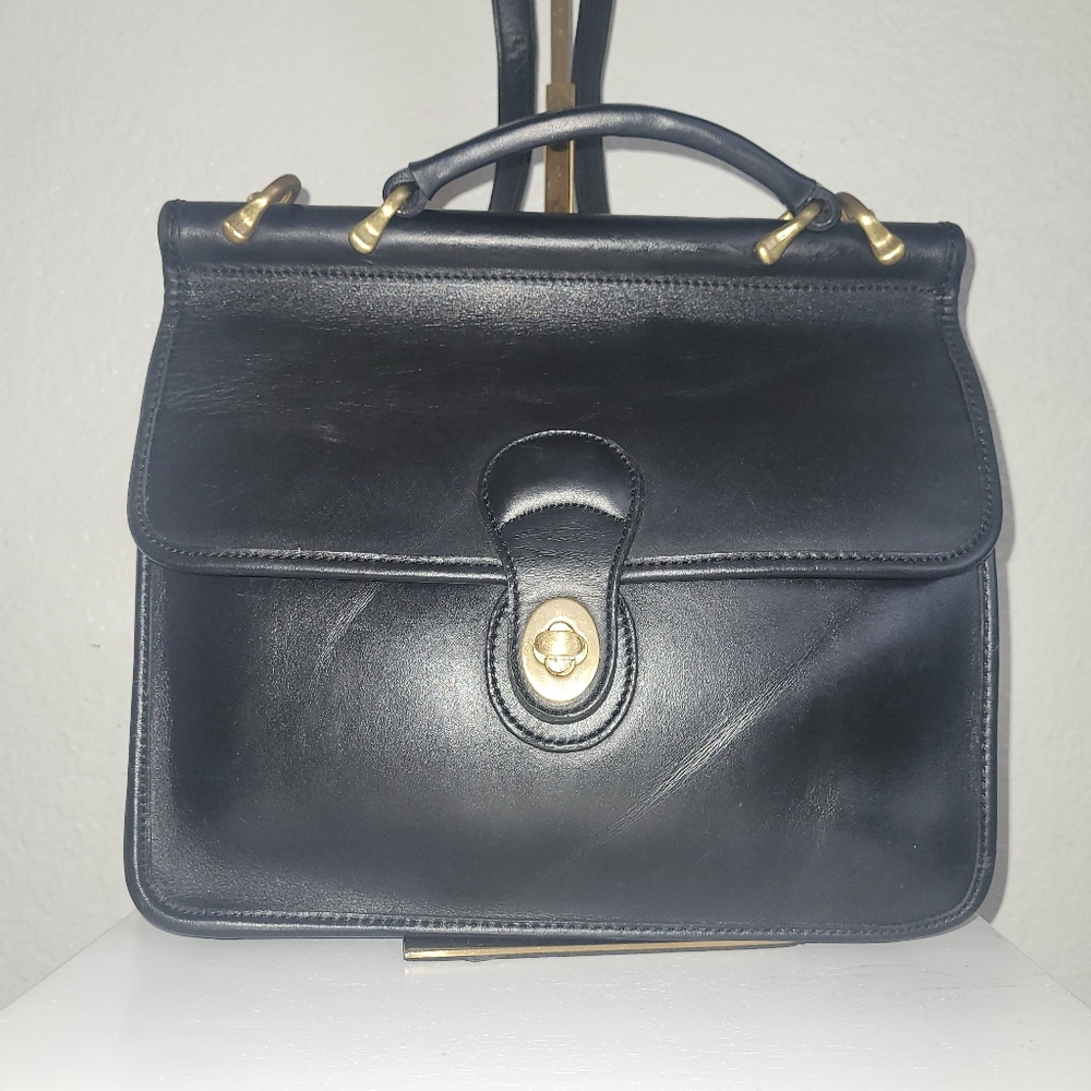 SOLD! Vintage Coach Black 2 Way Shoulder Bag Handbag Brass Hardware Turnlock - Picture 3 of 16